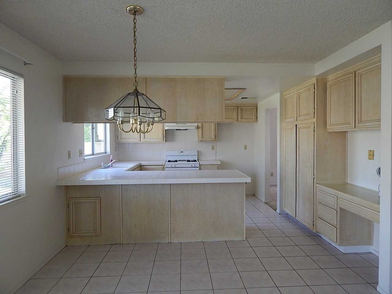 20410 Mesa Oak Dr - Photo 7 of 21