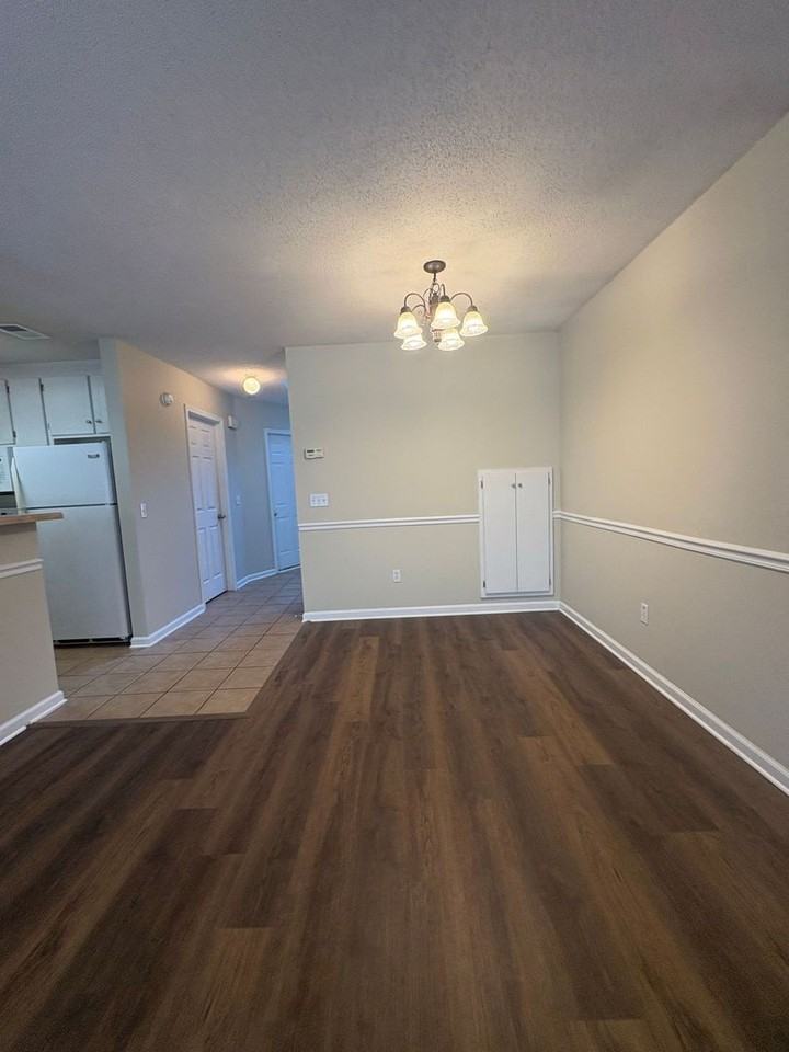 125 Winthrope Ln - Photo 7 of 37