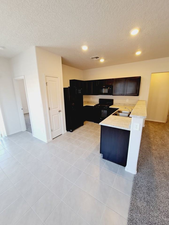 761 Desert Senna Ave Sw - Photo 6 of 35