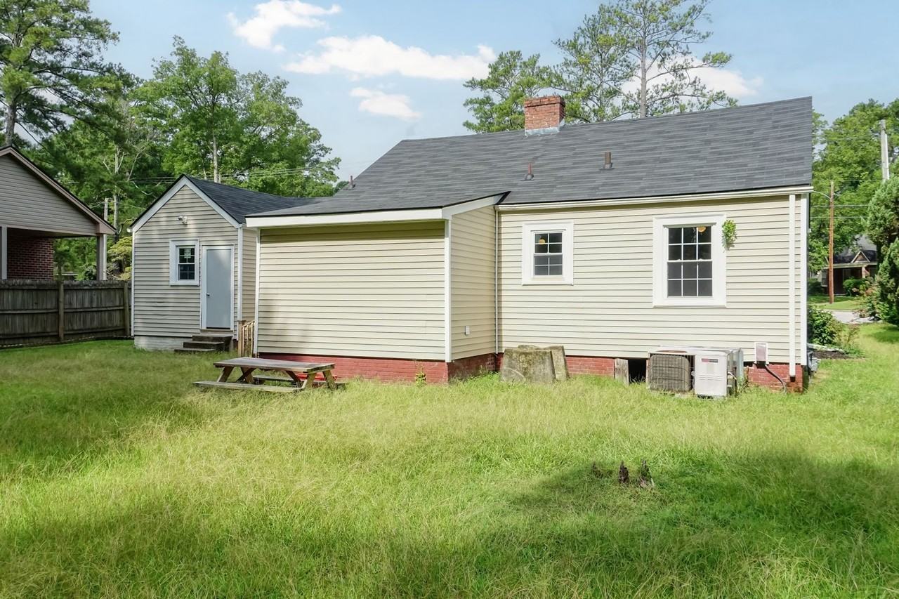 405 Forest Hill Ave - Photo 4 of 22