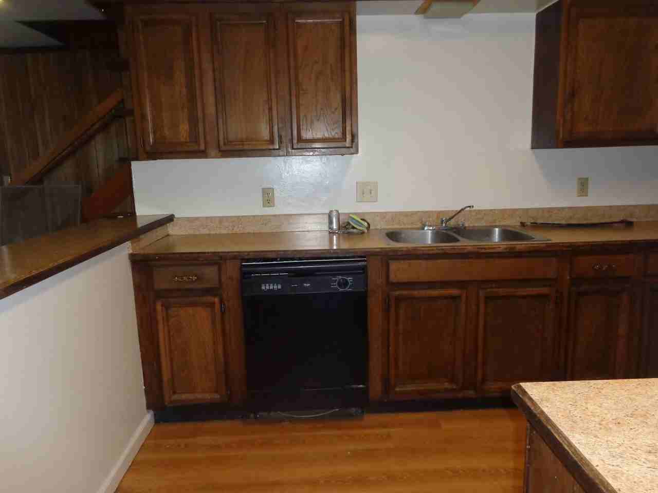 1021 Coulter Pine Rd - Photo 2 of 17