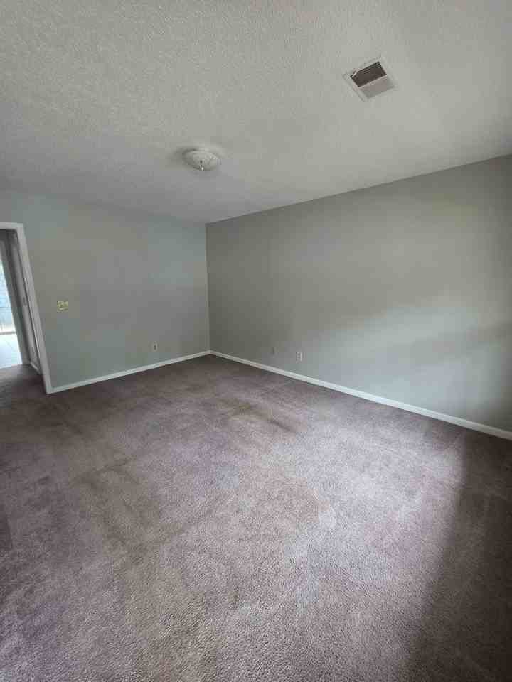 1431 Bailey Cir - Photo 2 of 13