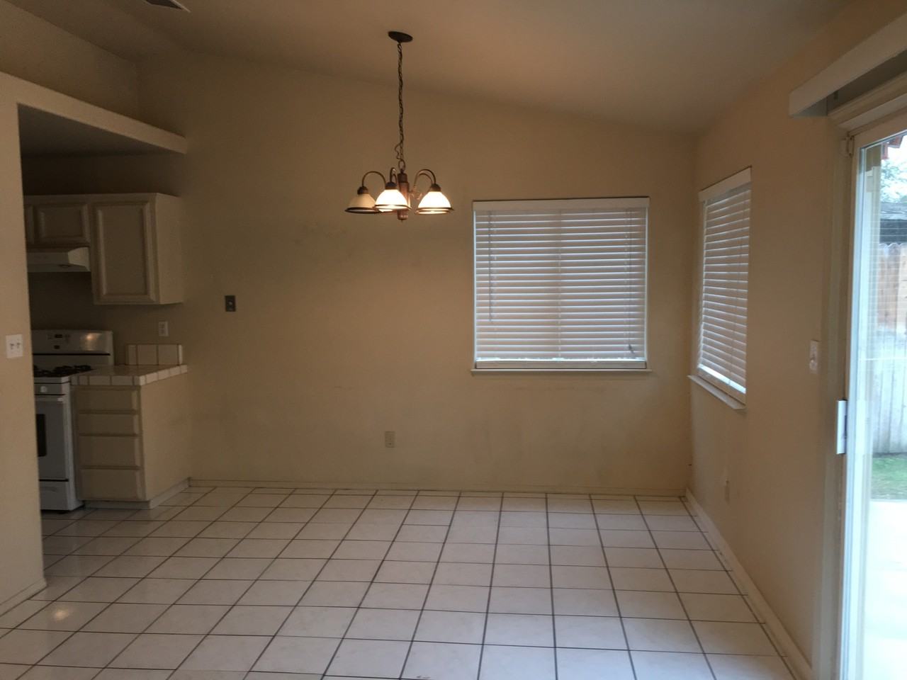 8915 Mendocino Dr - Photo 3 of 9