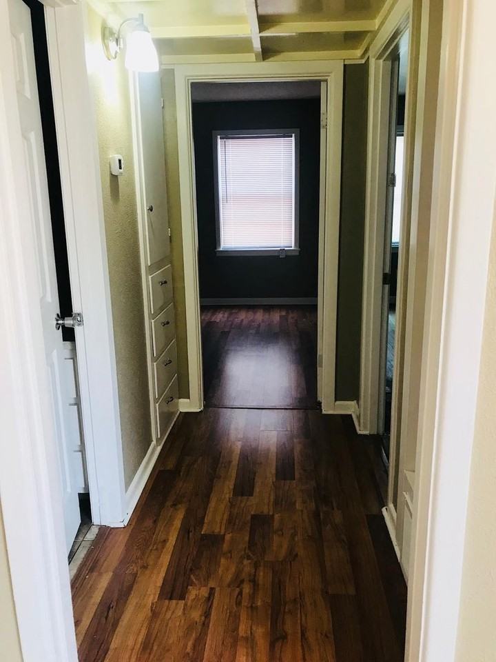 3018 48th St - Photo 6 of 10