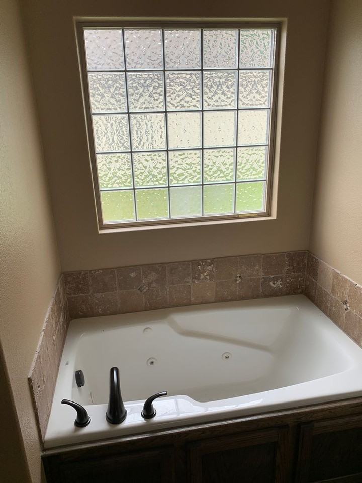 2476 Pleasant Willow Dr - Photo 3 of 9