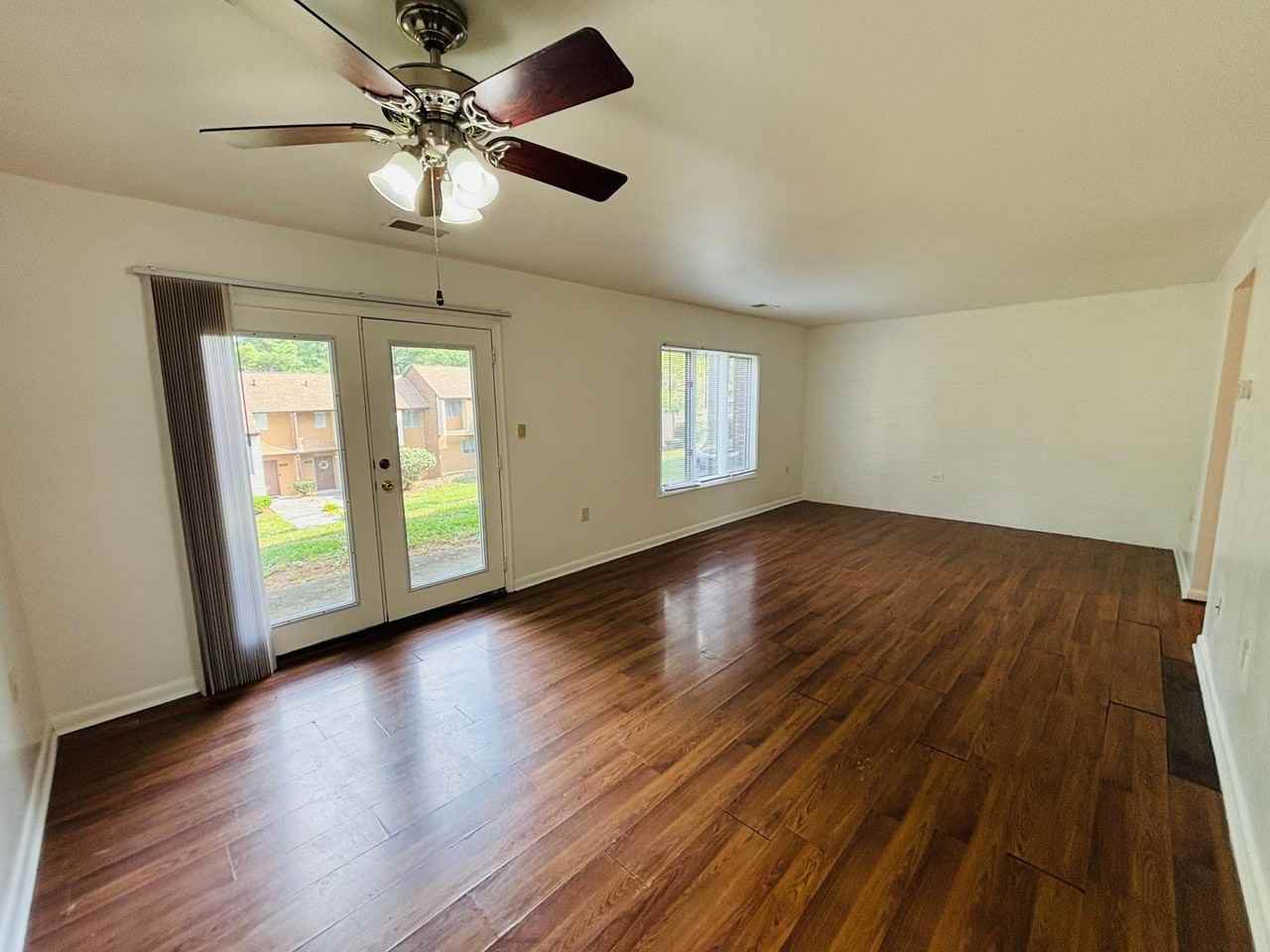 306 Shenandoah Cir - Photo 7 of 17