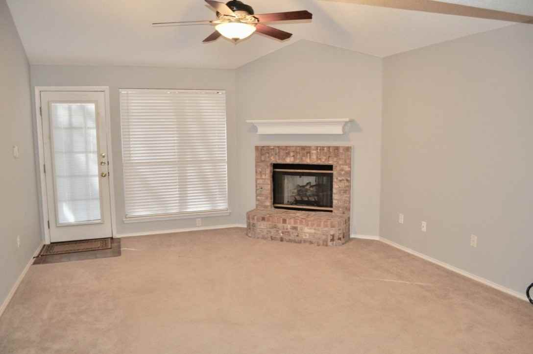 229 Lancelot Dr - Photo 2 of 17