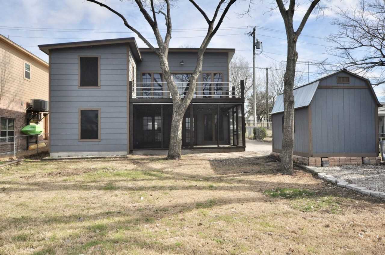 1937 E Lake Dr - Photo 3 of 34