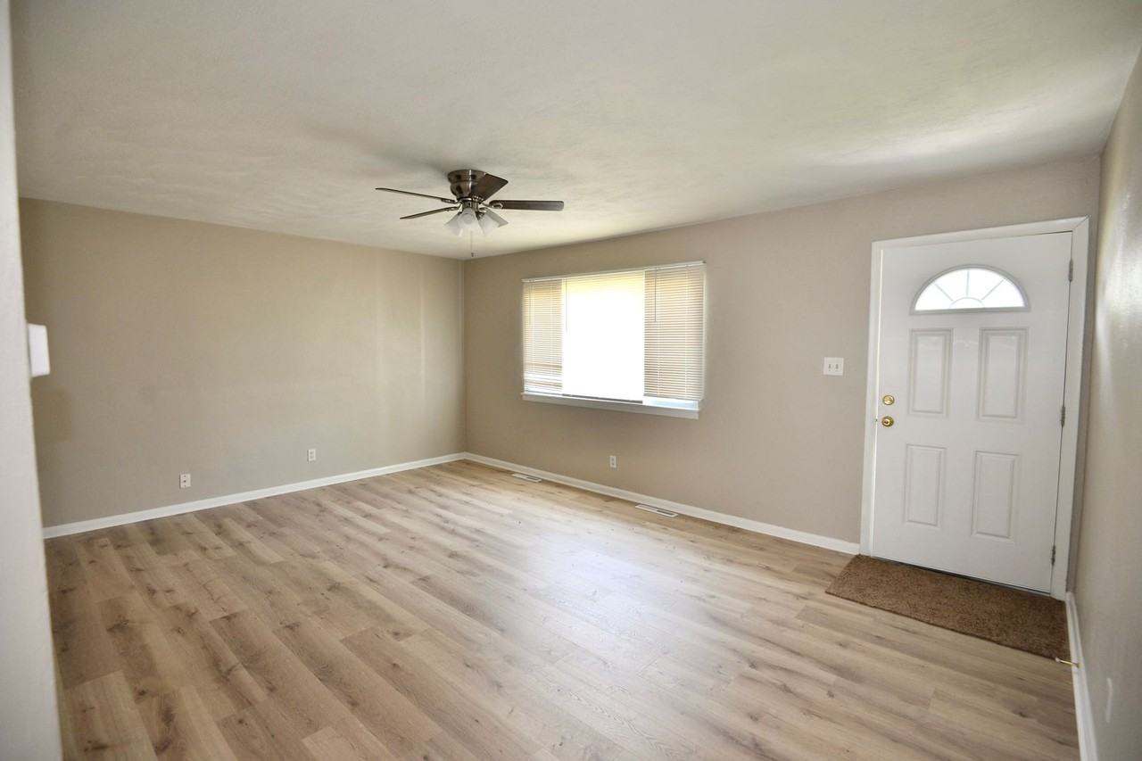 278 Appian Ave - Photo 4 of 26