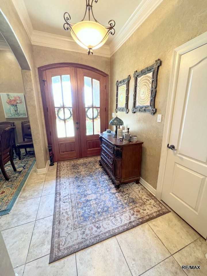 615 Picketts Mill Dr - Photo 3 of 16