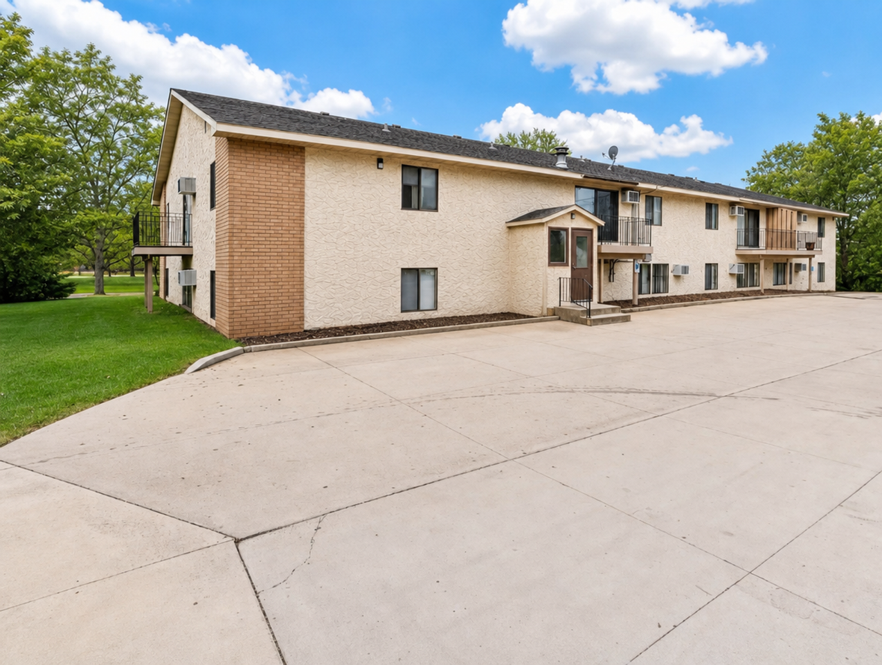 2209 Branch Ave - Photo 7 of 19