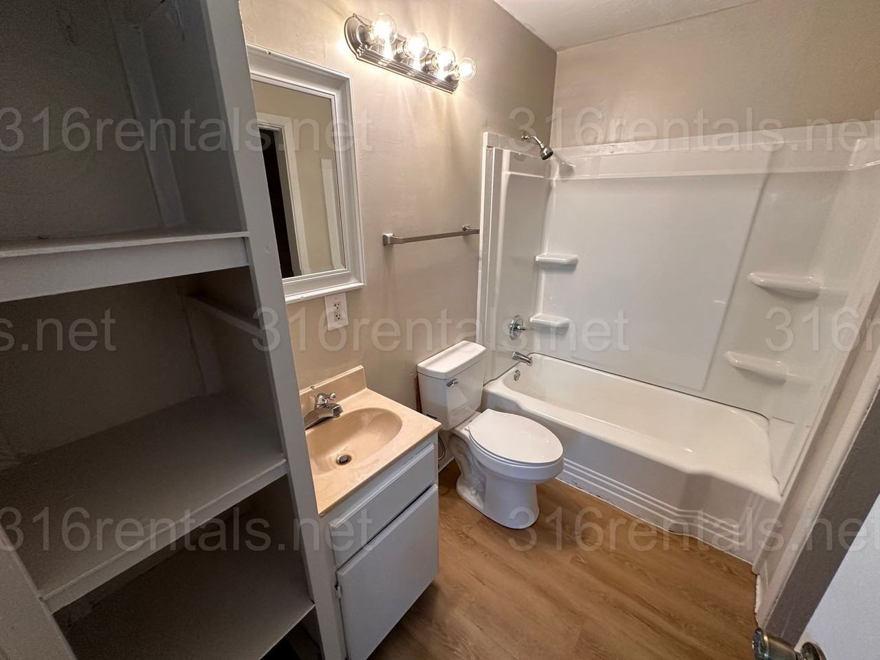 1740 S Dodge Ave - Photo 7 of 10