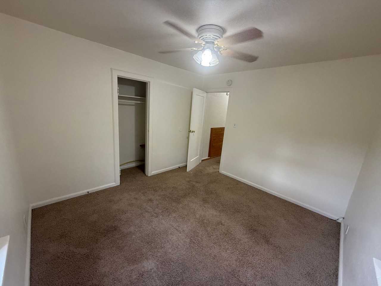 534 Dewey Ave - Photo 4 of 14
