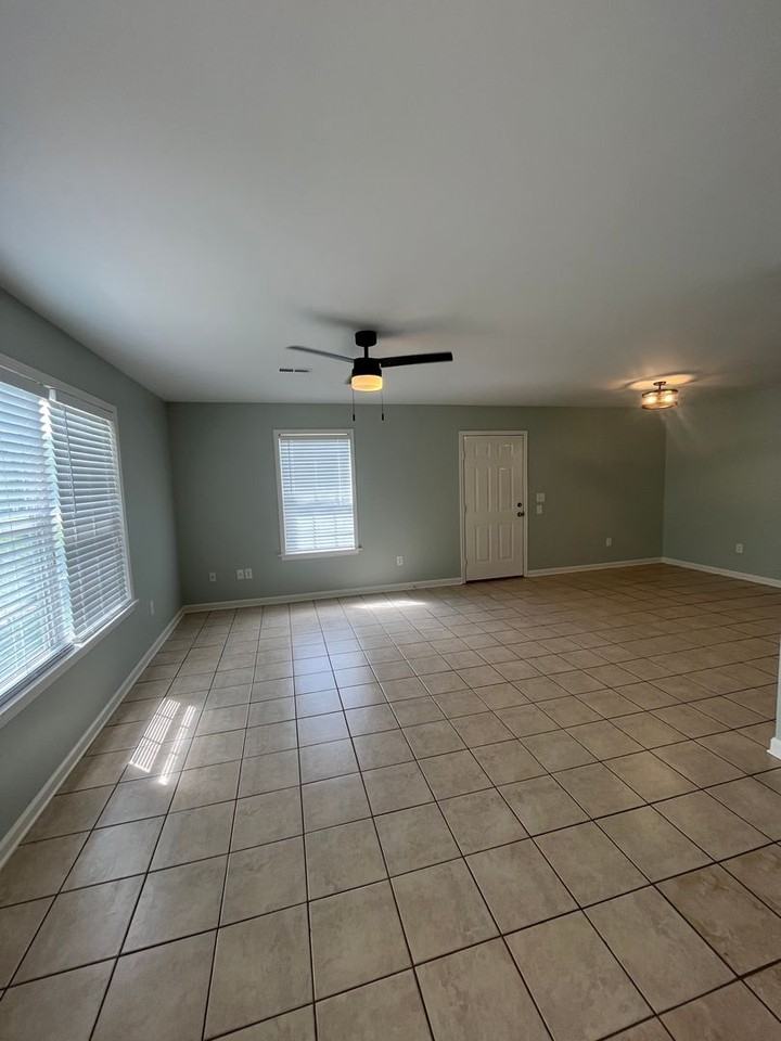 3941 Greenpond Rd - Photo 3 of 13