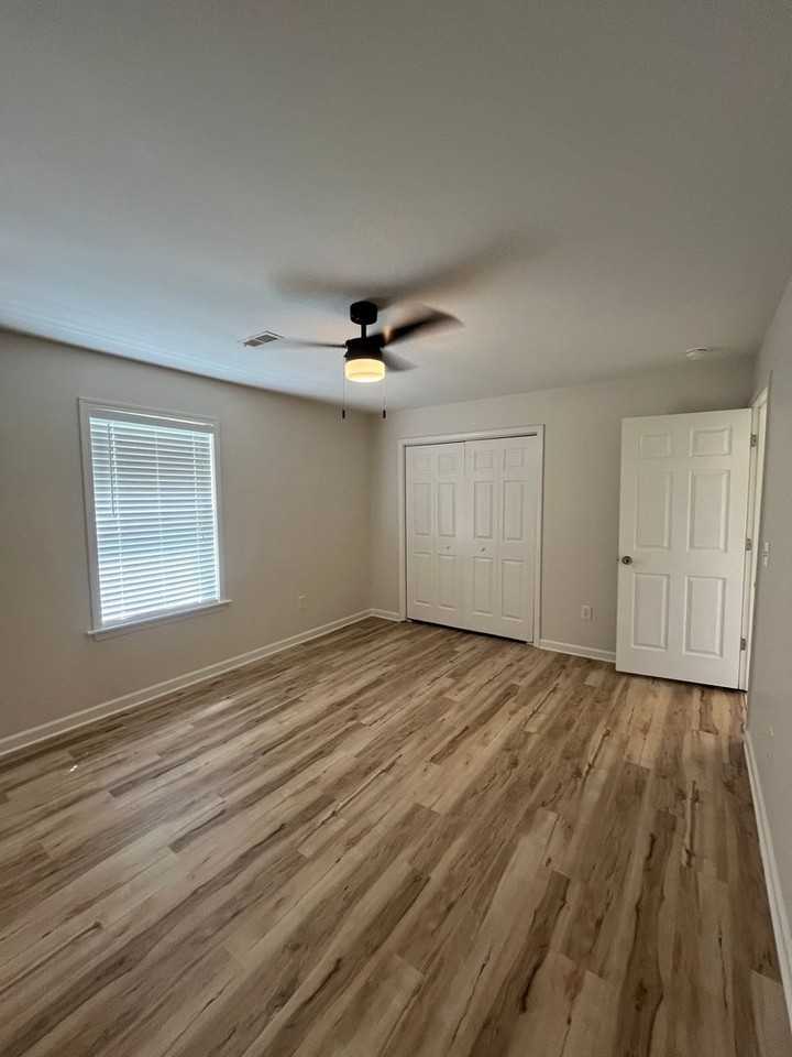 3941 Greenpond Rd - Photo 5 of 13