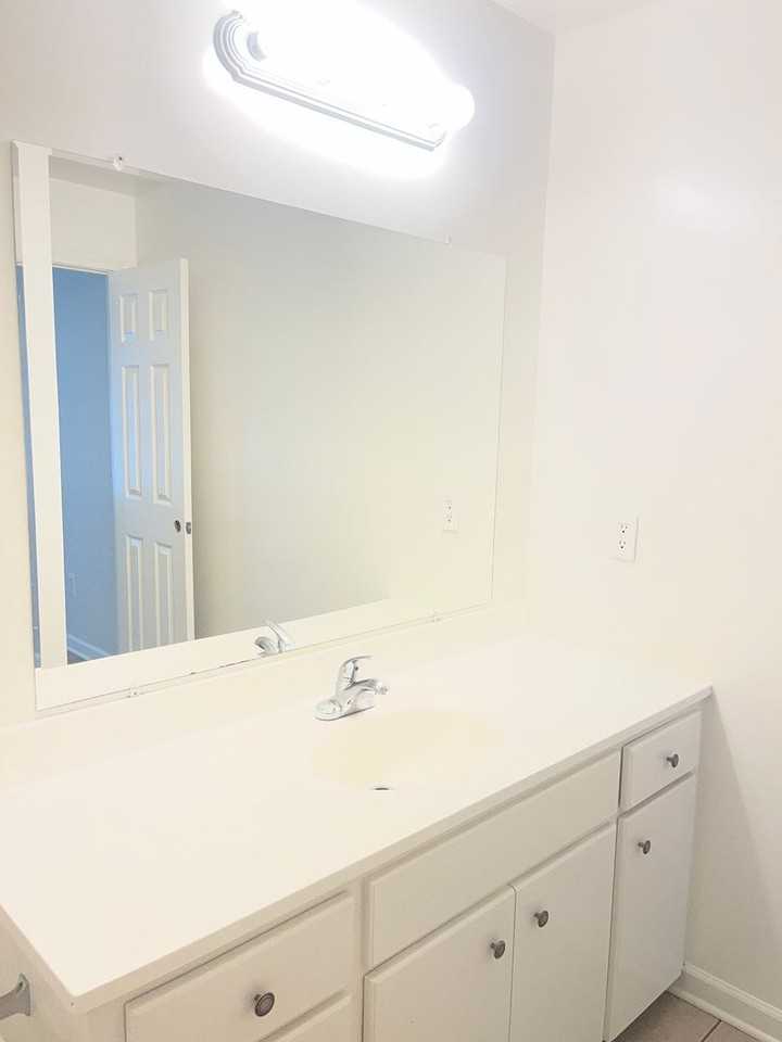 3941 Greenpond Rd - Photo 7 of 13