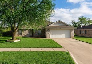 2201 Ledgestone Dr - Photo 1 of 1