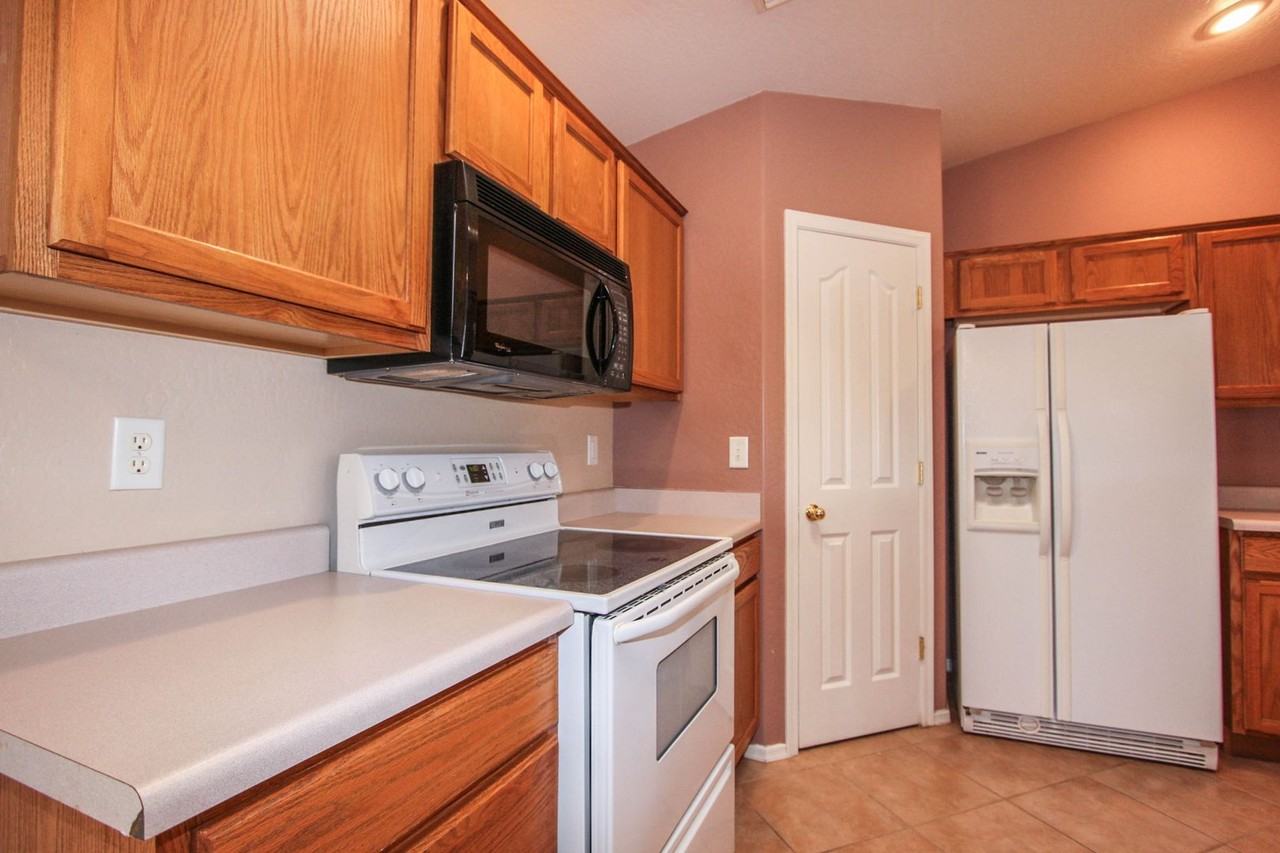 7200 E Spouse Dr - Photo 5 of 12