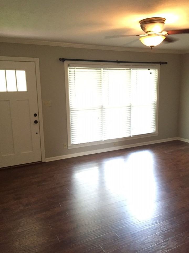 1218 W White Oak Dr - Photo 2 of 14