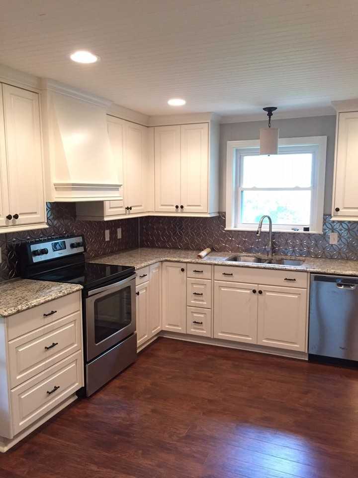 1218 W White Oak Dr - Photo 3 of 14