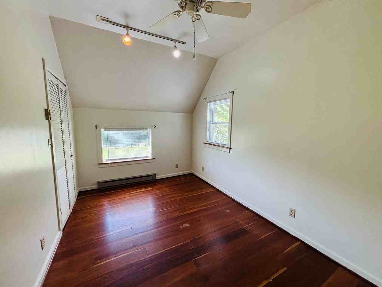 2700 Meadowbrook Dr - Photo 4 of 21