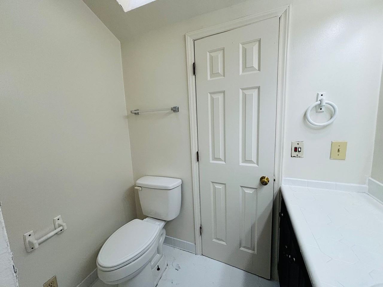 2700 Meadowbrook Dr - Photo 6 of 21