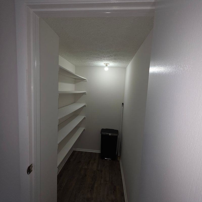 1758 Springfield Ln - Photo 5 of 16