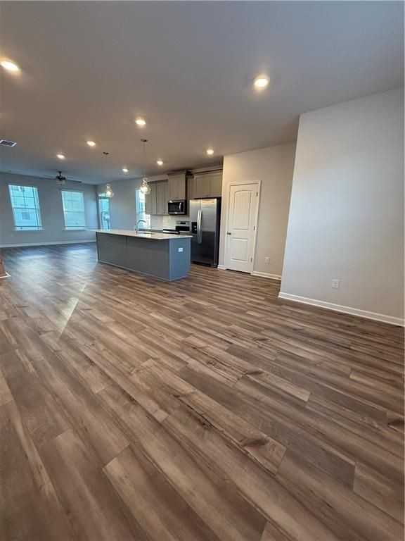 3203 Bateman Dr Sw - Photo 5 of 18