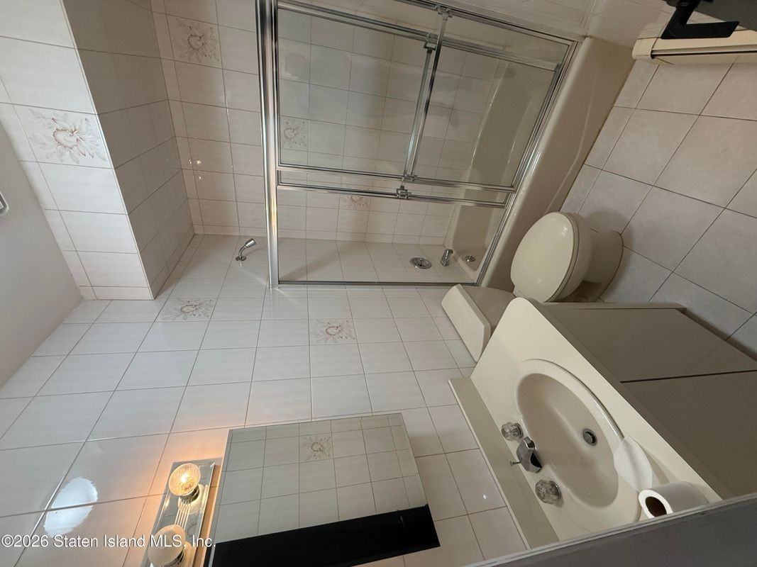 73 Aspinwall St ##2 - Photo 4 of 7