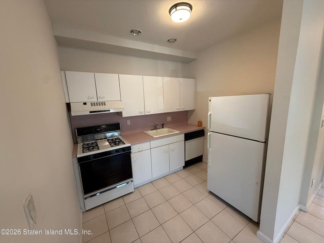73 Aspinwall St ##2 - Photo 5 of 7