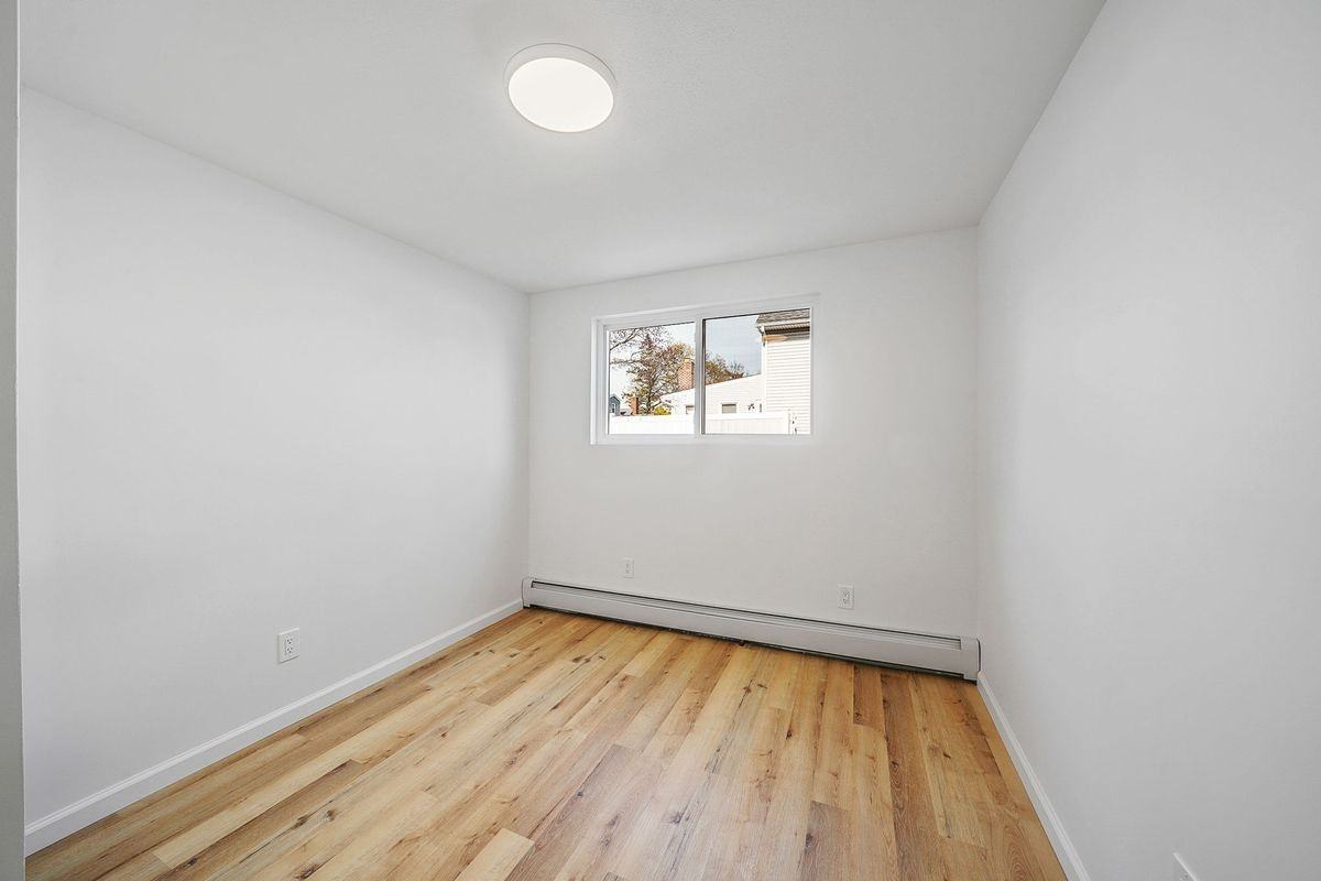 338 Virginia Ave - Photo 2 of 14