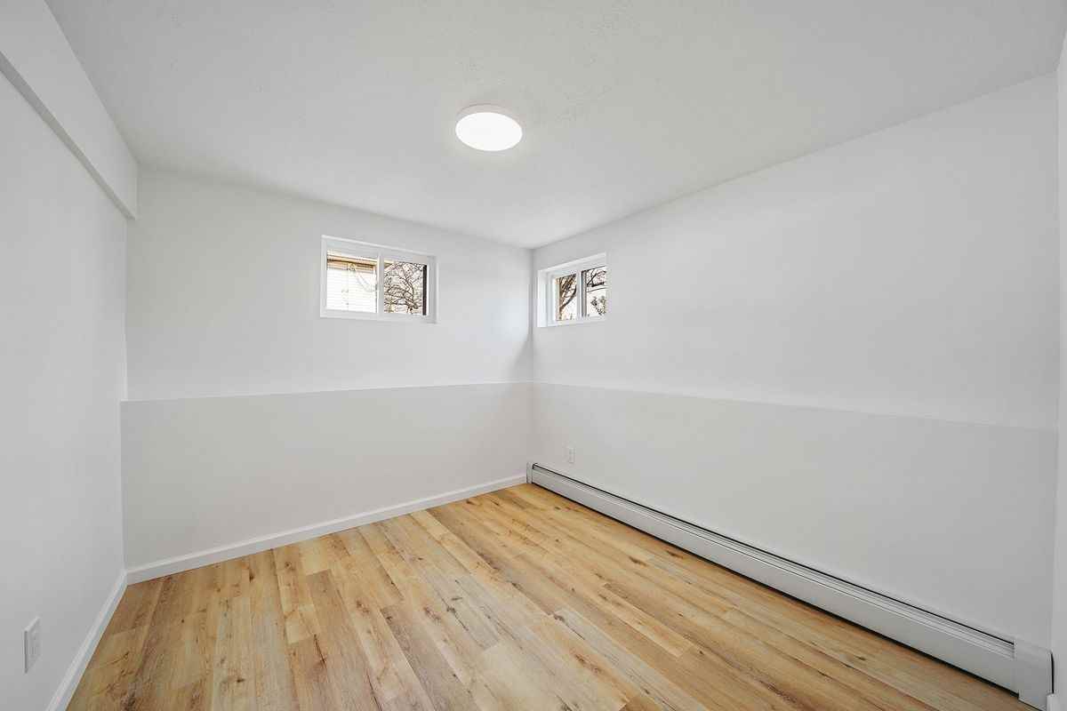 338 Virginia Ave - Photo 4 of 14