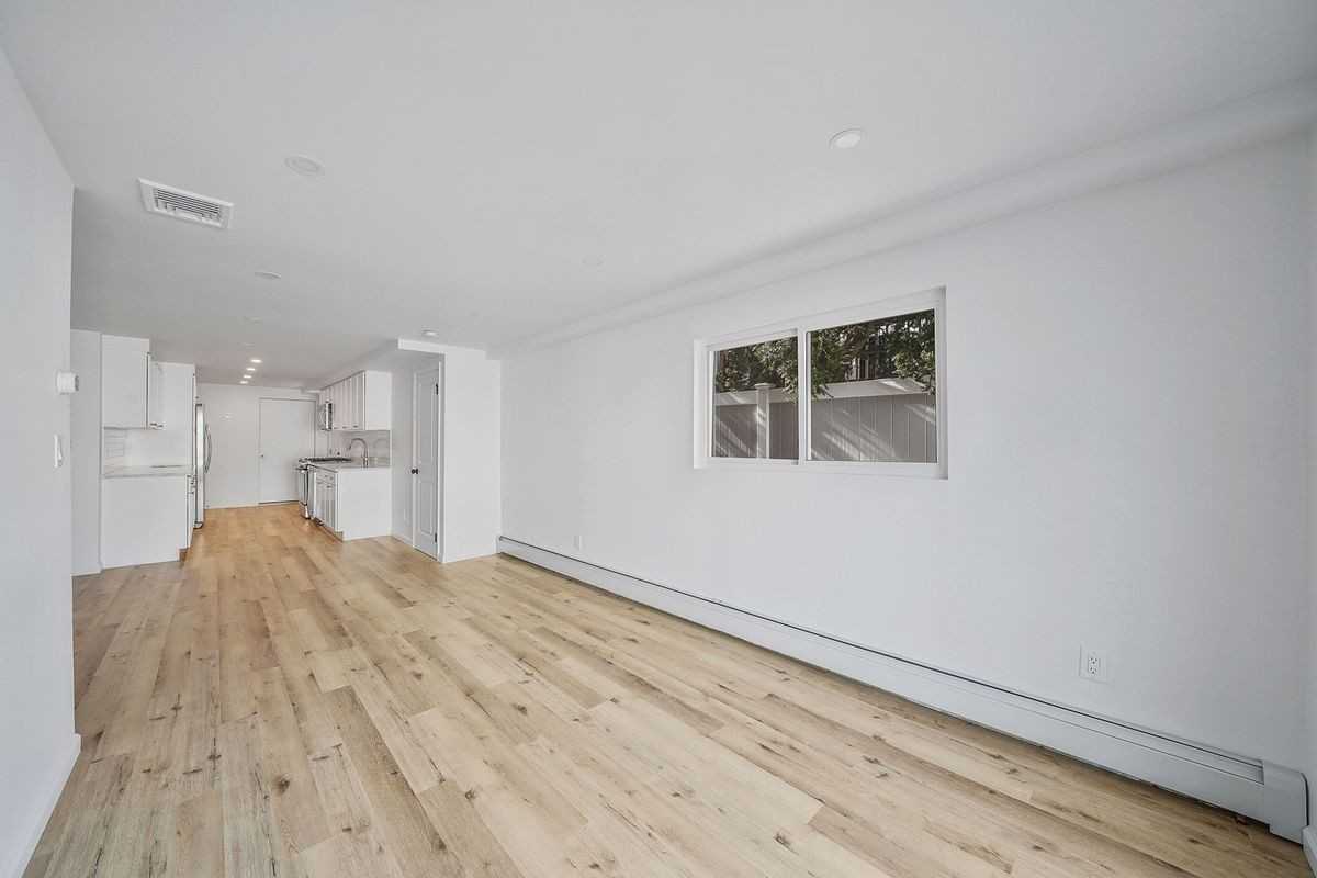 338 Virginia Ave - Photo 7 of 14