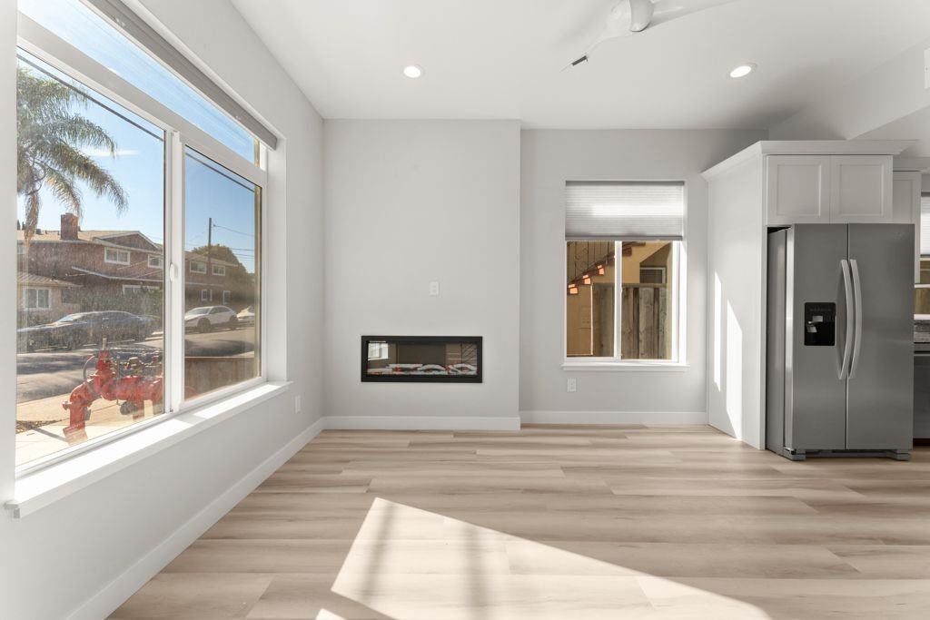 39 Lester Ave - Photo 4 of 39