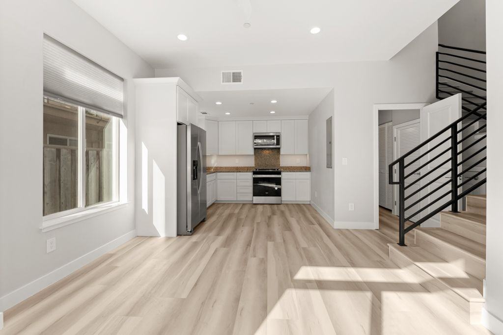 39 Lester Ave - Photo 6 of 39