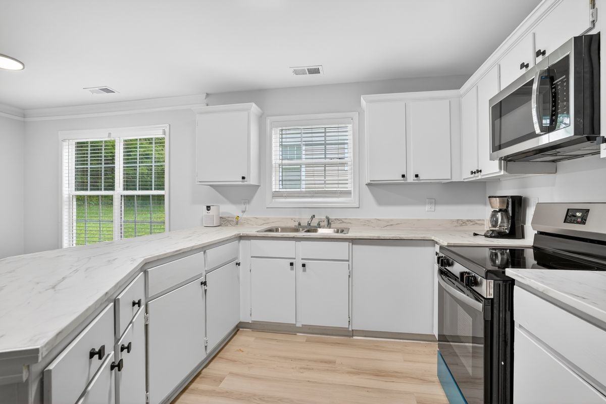 312B Louise Ln ##B - Photo 7 of 23