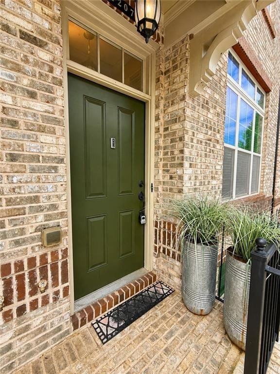 1207 Lavista Cir Ne - Photo 3 of 25