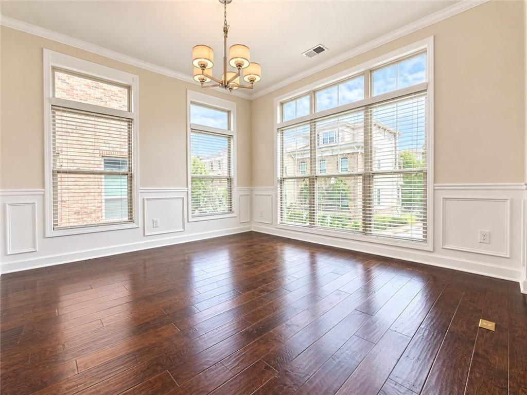 1207 Lavista Cir Ne - Photo 5 of 25