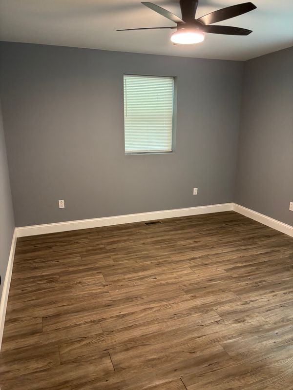 5412 E St Se - Photo 6 of 8