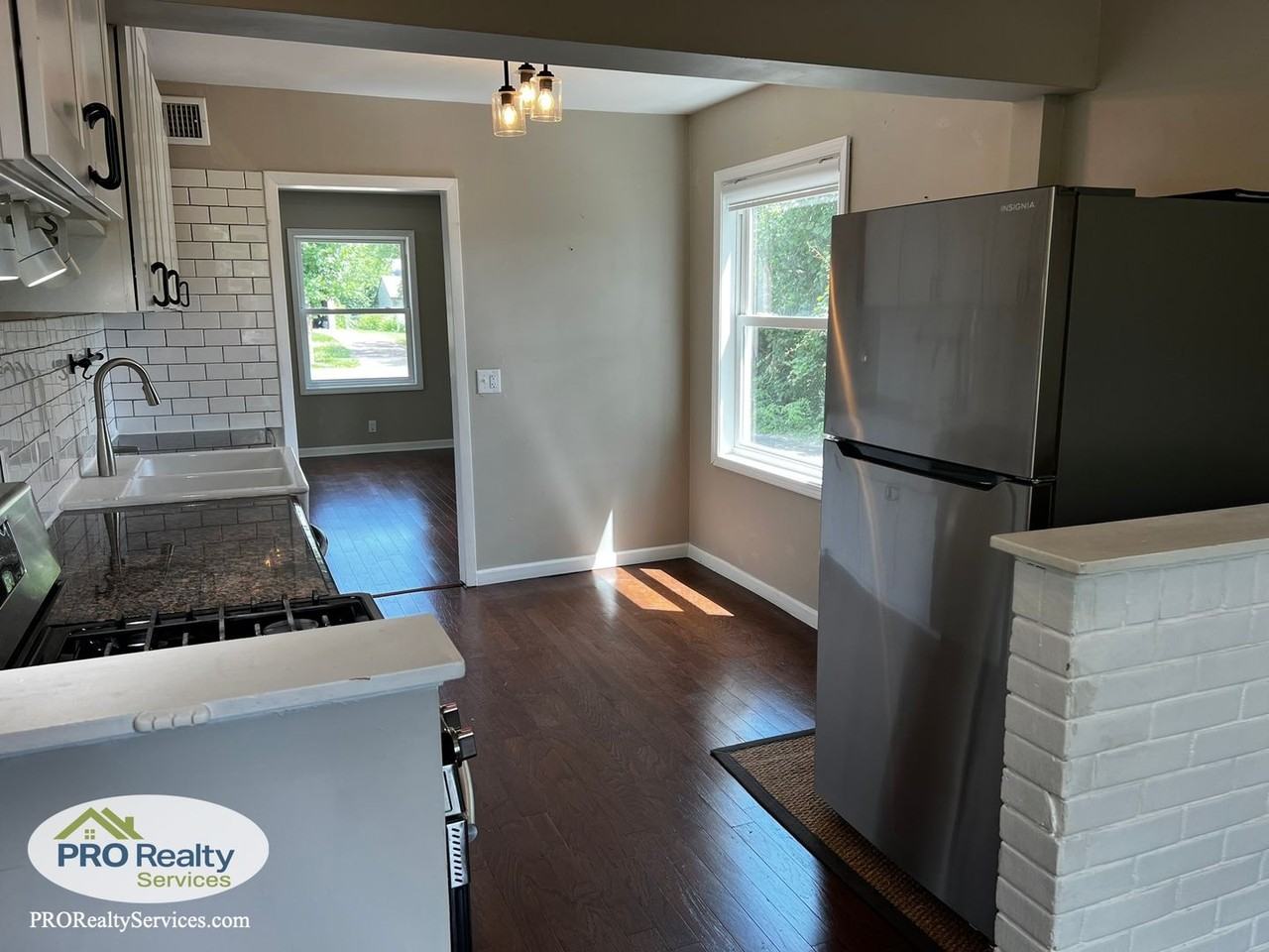 3146 Utah Ave S - Photo 3 of 21