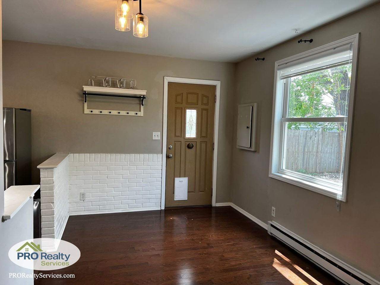 3146 Utah Ave S - Photo 5 of 21