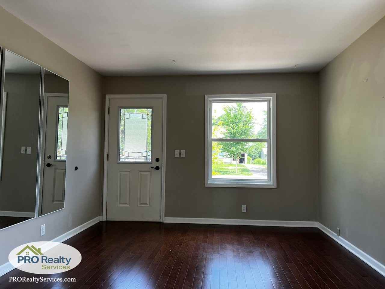 3146 Utah Ave S - Photo 7 of 21