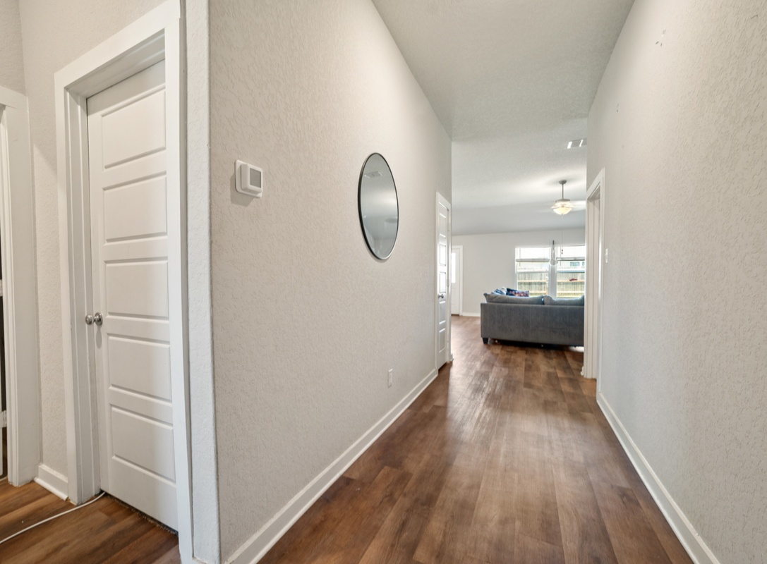 6907 Emerald Vly - Photo 2 of 3
