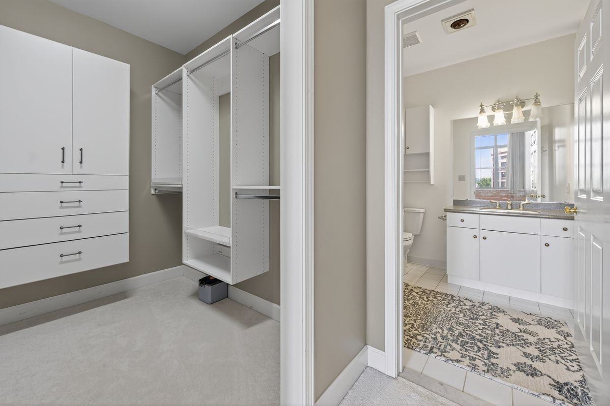 526 Plum St ##402 - Photo 7 of 14