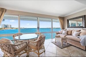featured image of 400 Wilma Cir ##309