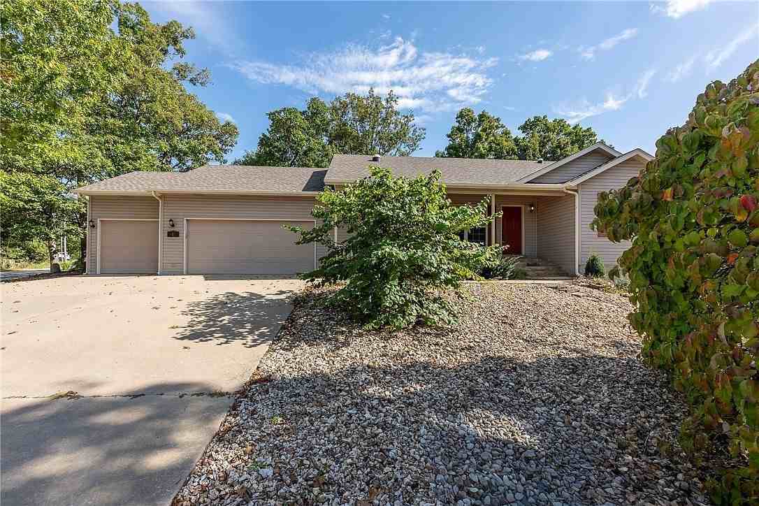 1 Portland Cir - Photo 3 of 14