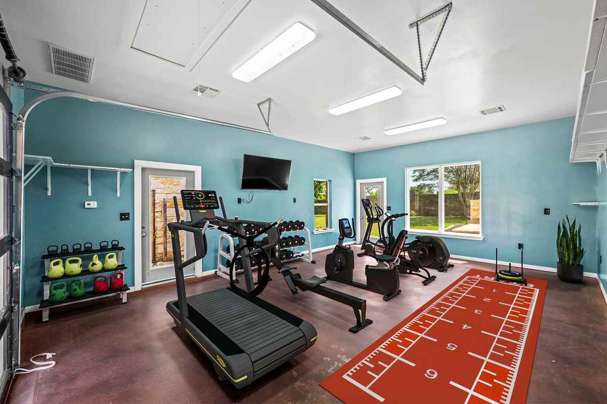1023 Grassy Field Rd - Photo 4 of 35