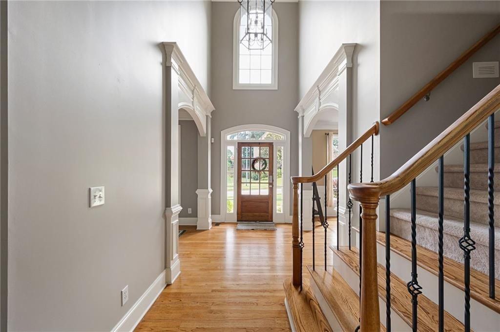 227 Oakwind Pt - Photo 5 of 43