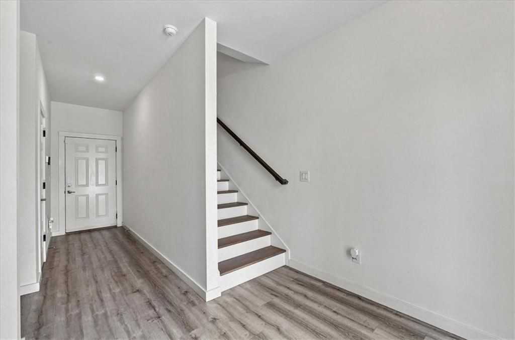 1077 Glen Opal Dr - Photo 6 of 38