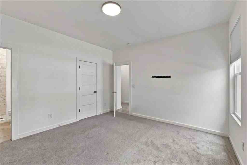 1077 Glen Opal Dr - Photo 7 of 38